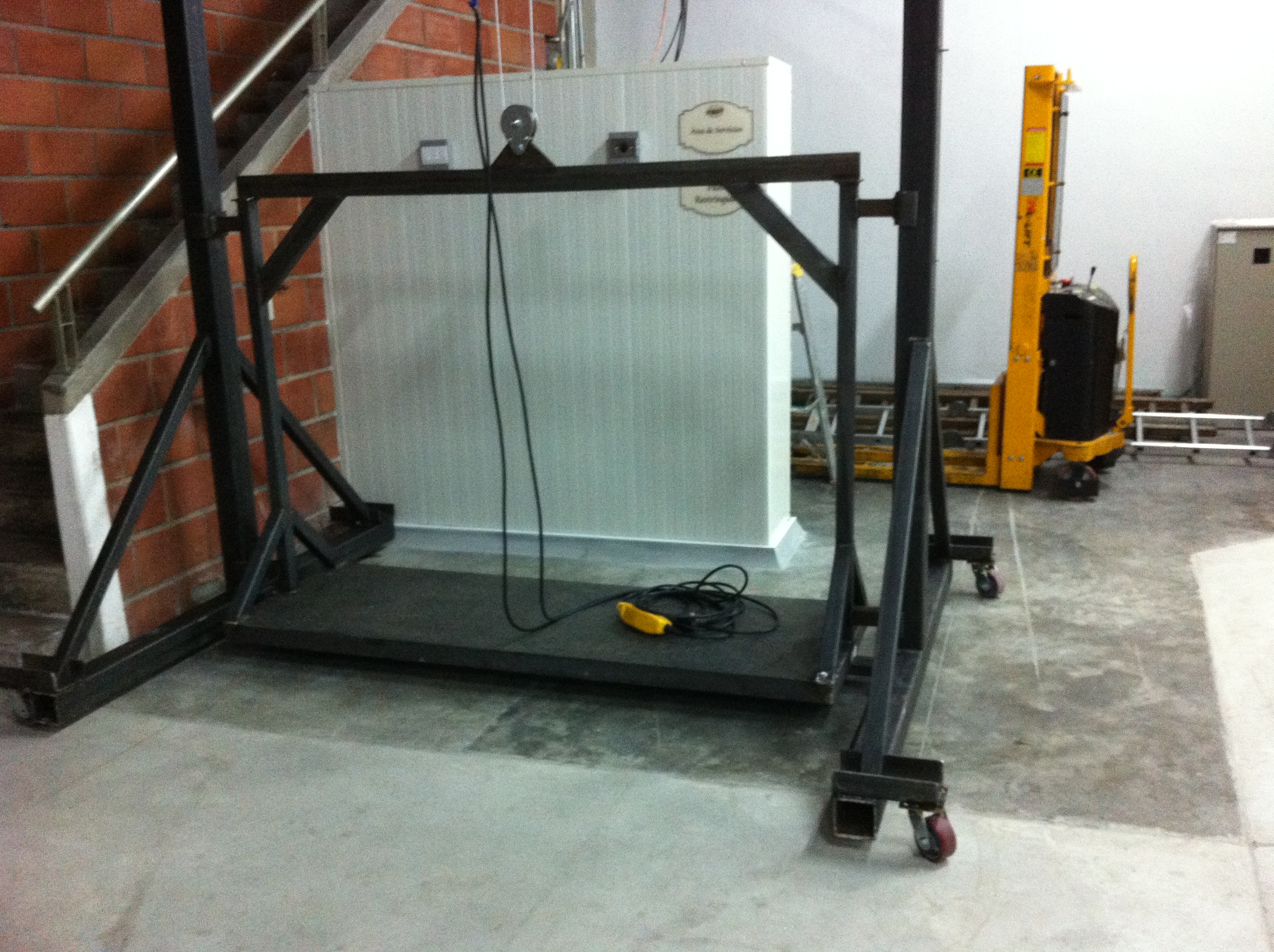 Fabricated freight elevator structure